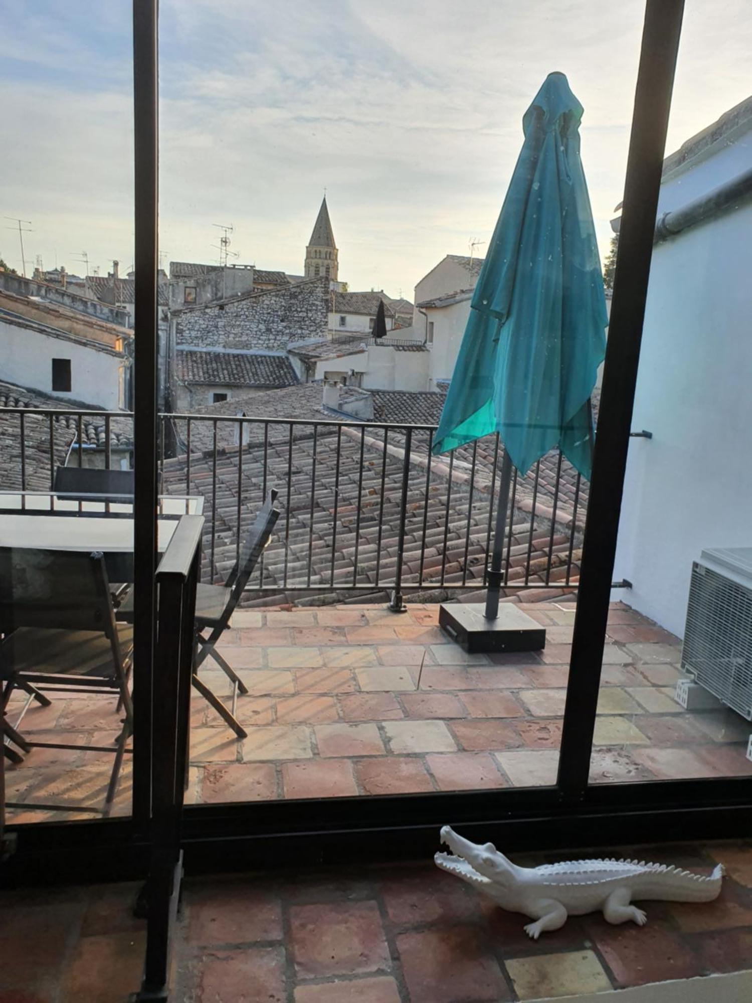 Au Coeur Du Centre Historique - Immeuble Classe - Terrasse - Climatise Nîmes Buitenkant foto